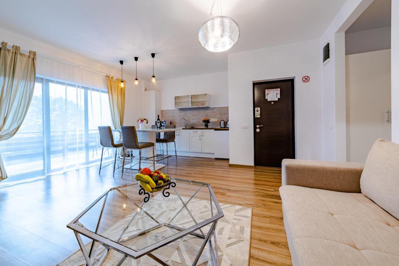 Yael Luxury Apartments 2 Buşteni Exterior foto